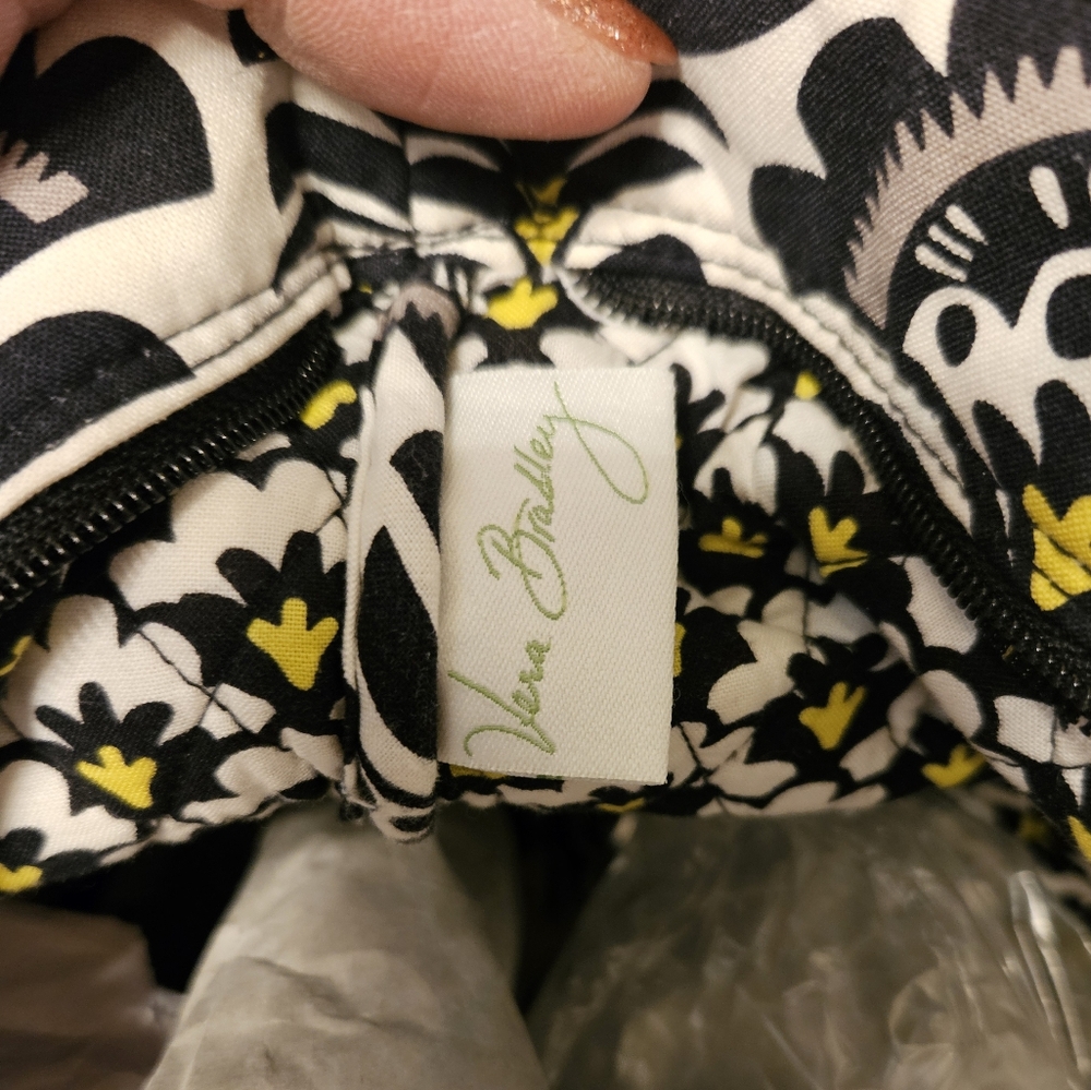 #007- VERA BRADLEY- Black, Yellow, and White Tote Bag - Picture 12 of 16